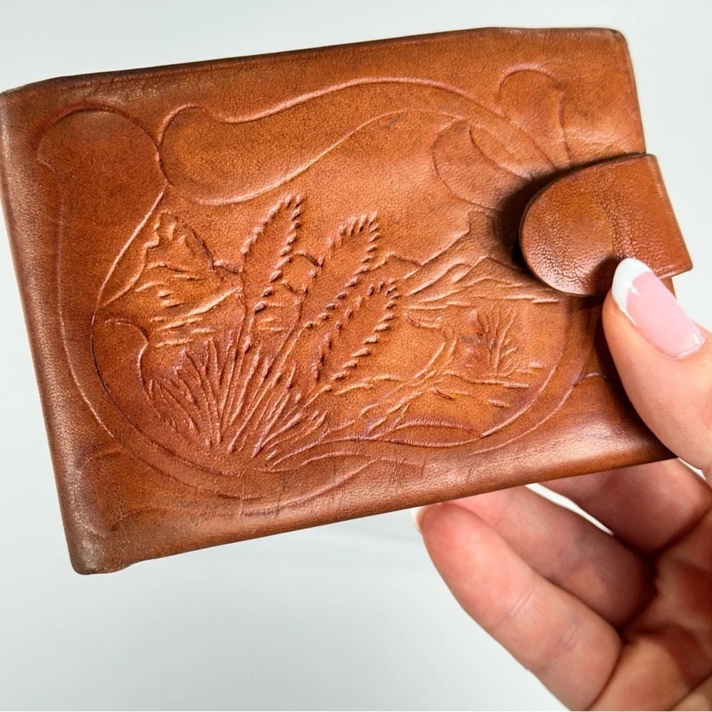 Justin Boots Tan Embossed Leather Card Holder